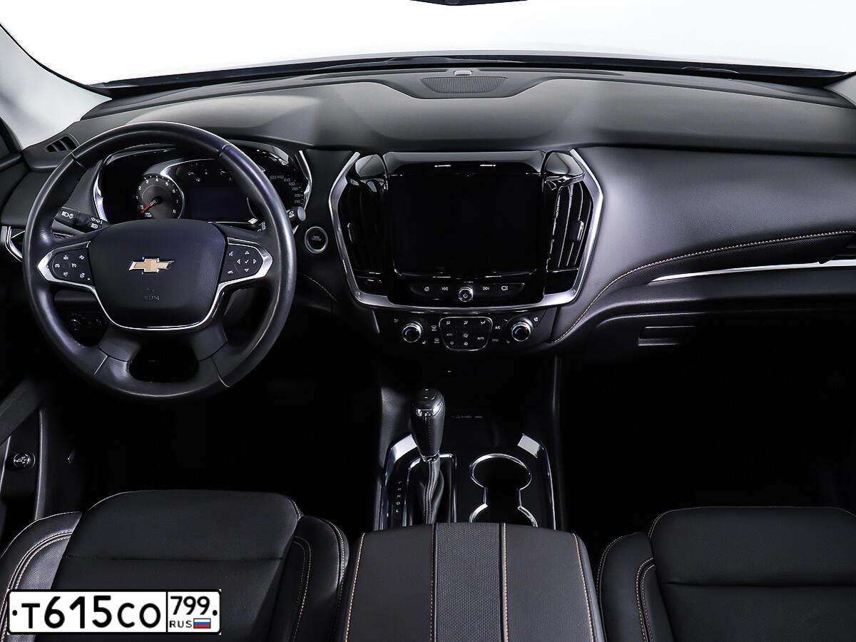 Фото автомобиля CHEVROLET TRAVERSE, 2019 — госномер Р987КК977