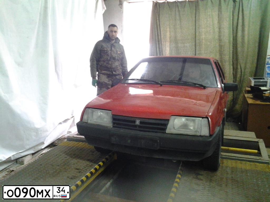 Фото автомобиля LADA 2109 SAMARA, 2004 — госномер М153СР799. Цвет: СИНЕ ЗЕЛЕНЫЙ