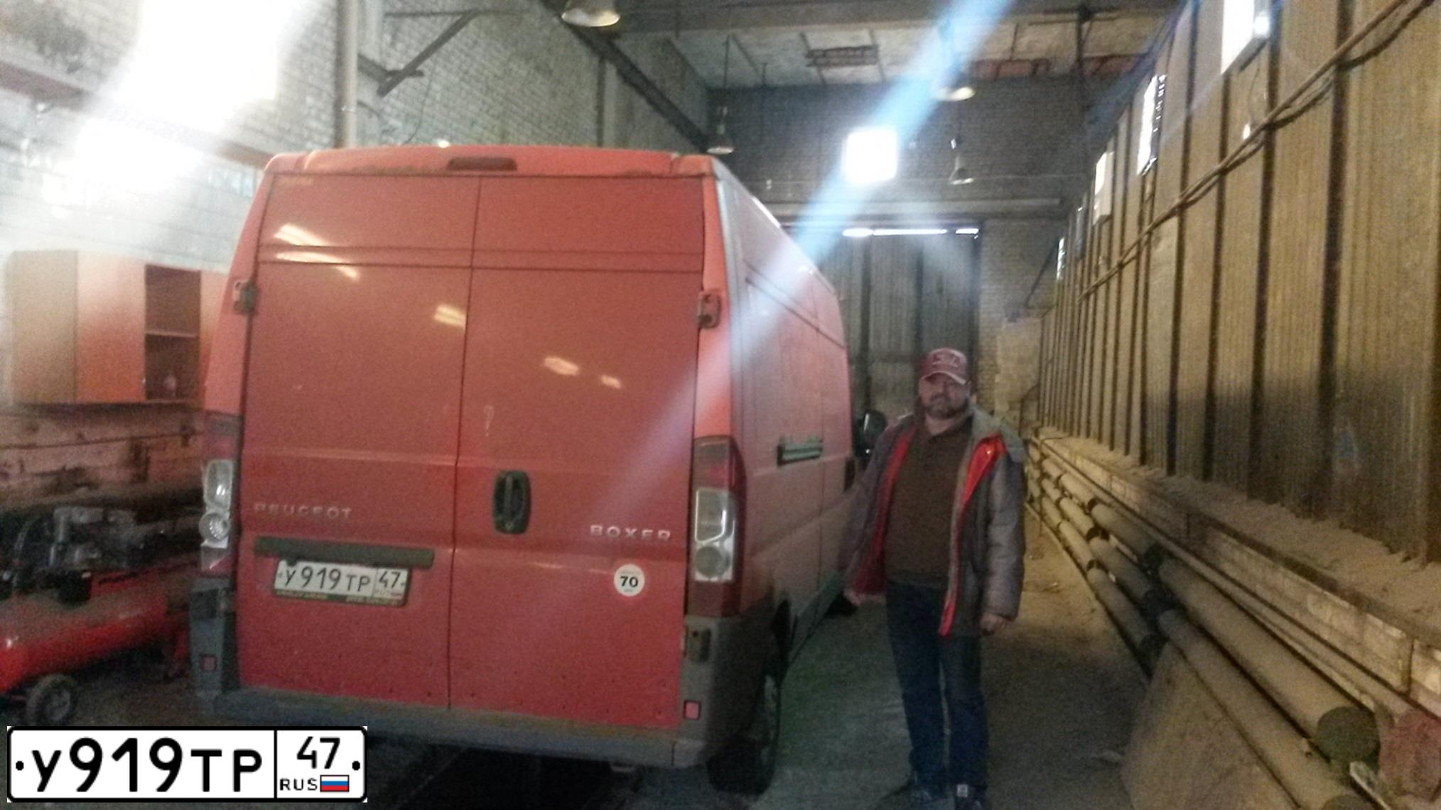 Фото автомобиля FIAT DUCATO, 2008 — госномер У919ТР47. Цвет: Красный