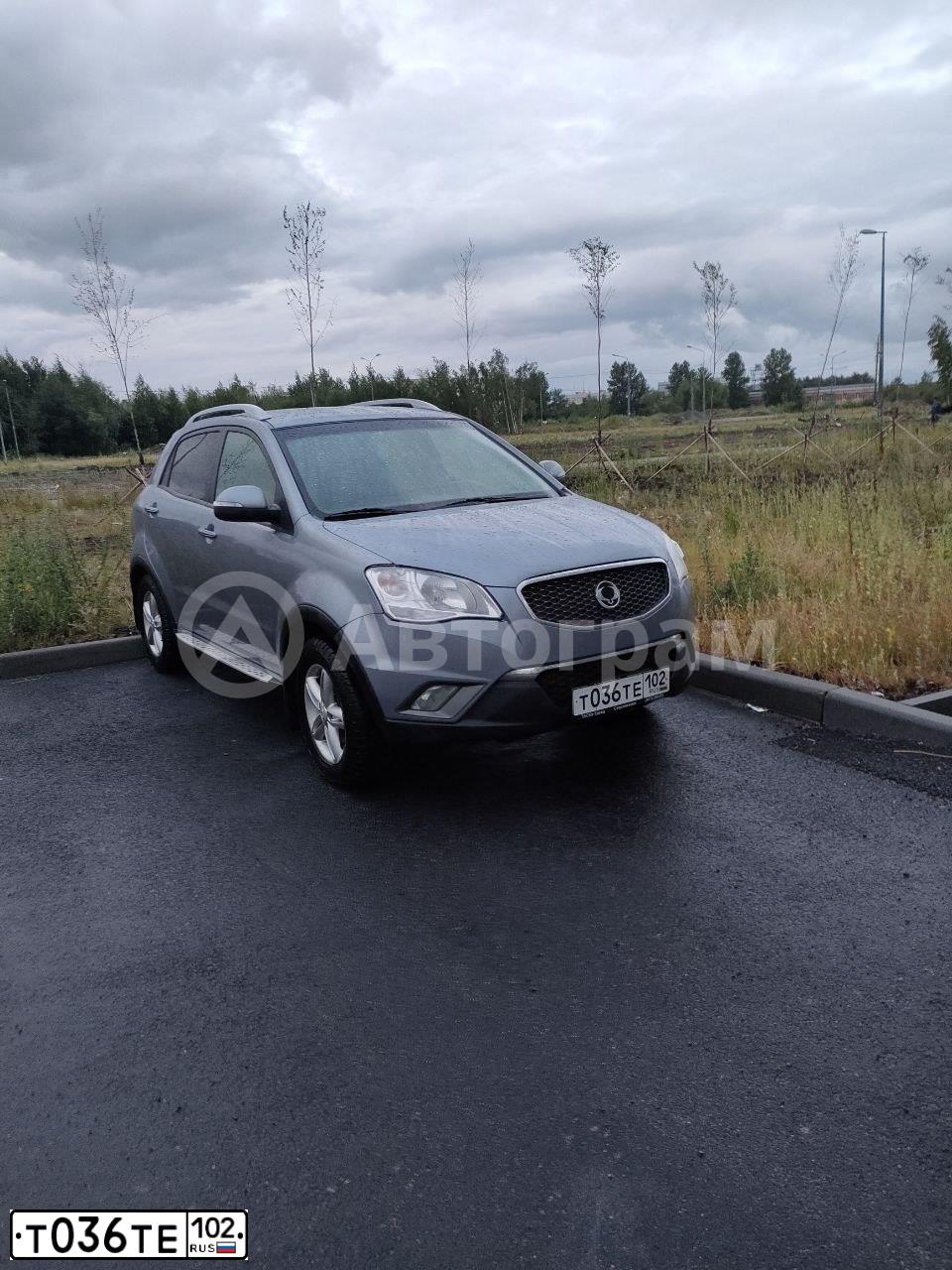 Фото автомобиля SSANGYONG ACTYON, 2011 — госномер Т036ТЕ102. Цвет: Серый