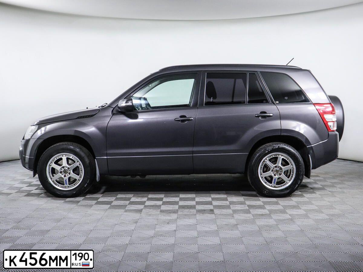 Фото автомобиля SUZUKI /GRAND/ VITARA, 2011 — госномер А495КТ761. Цвет: СЕРЫЙ