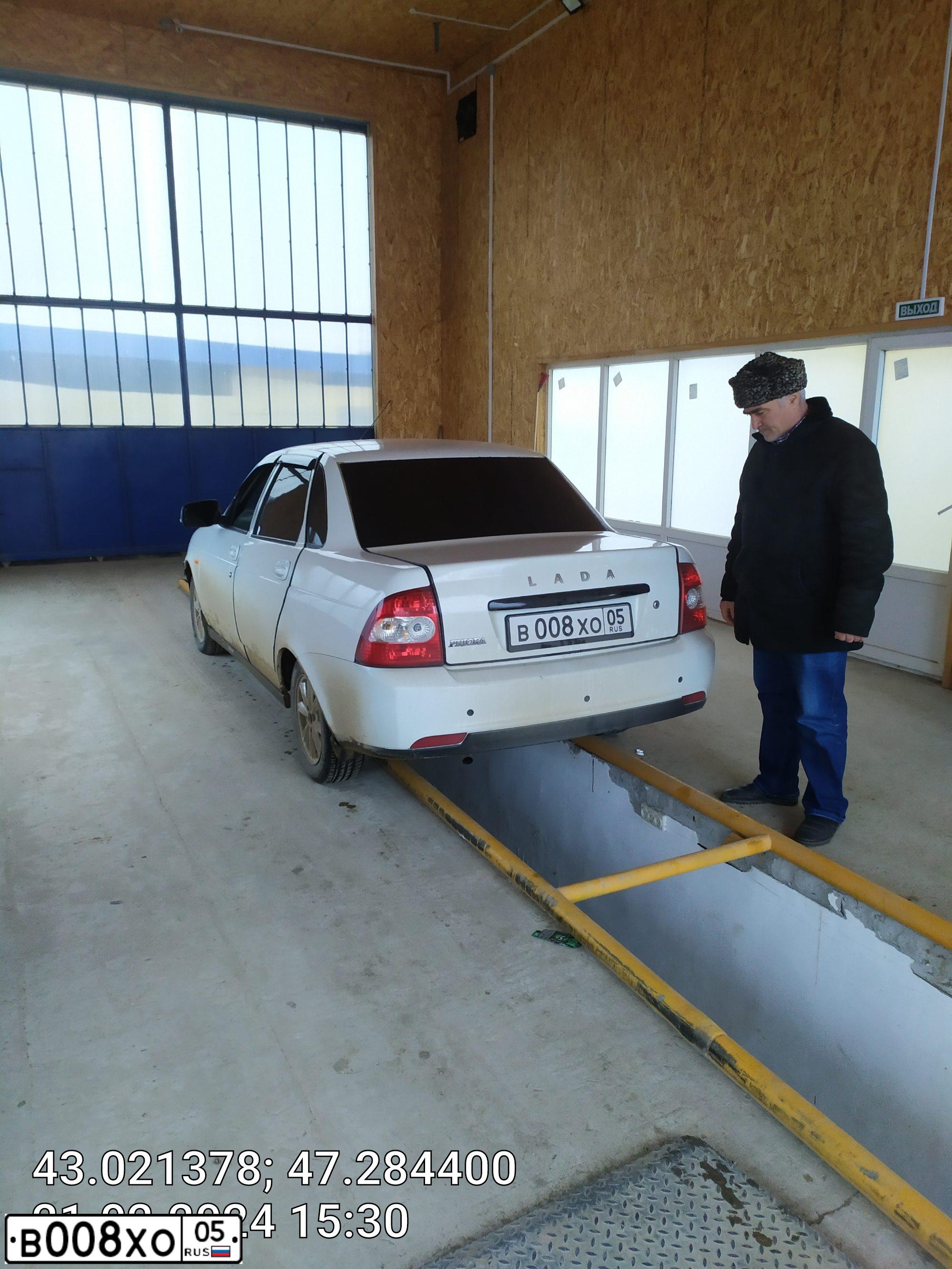 Фото автомобиля LEXUS IS, 2006 — госномер Р302НН154. Цвет: ЖЕМЧУЖНО-БЕЛЫЙ