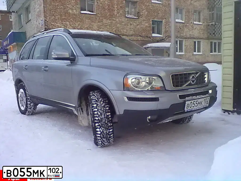 Фото автомобиля VOLVO XC90, 2010 — госномер В055МК102. Цвет: Серебристый