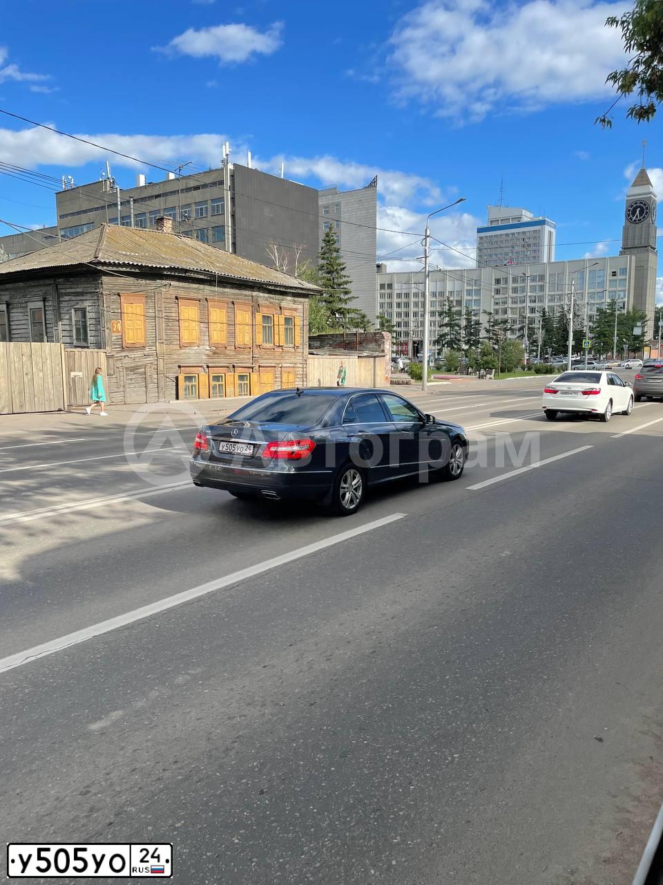 Фото автомобиля OPEL ASTRA, 2007 — госномер У505УО24. Цвет: ЧЕРНЫЙ