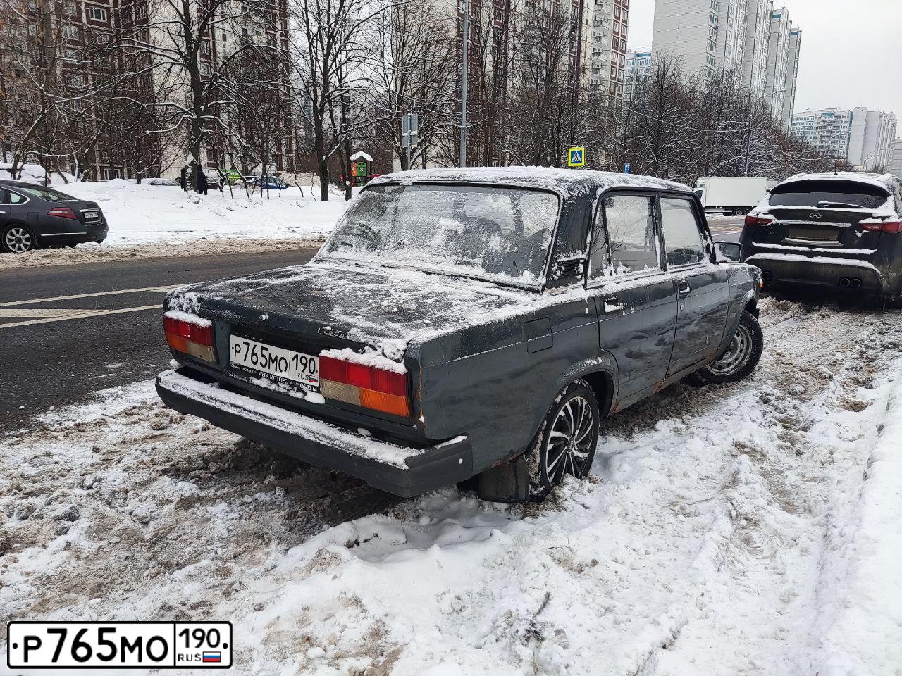 Фото автомобиля LADA 2107, 2011 — госномер Р765МО190