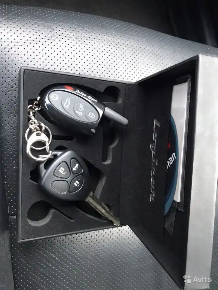 Фото автомобиля TOYOTA CAMRY, 2015 — госномер А803СМ193. Цвет: Белый
