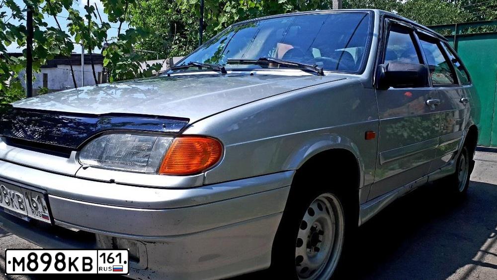 Фото автомобиля LADA 2114 SAMARA, 2013 — госномер М898КВ161. Цвет: Светло-Серебристый металлик