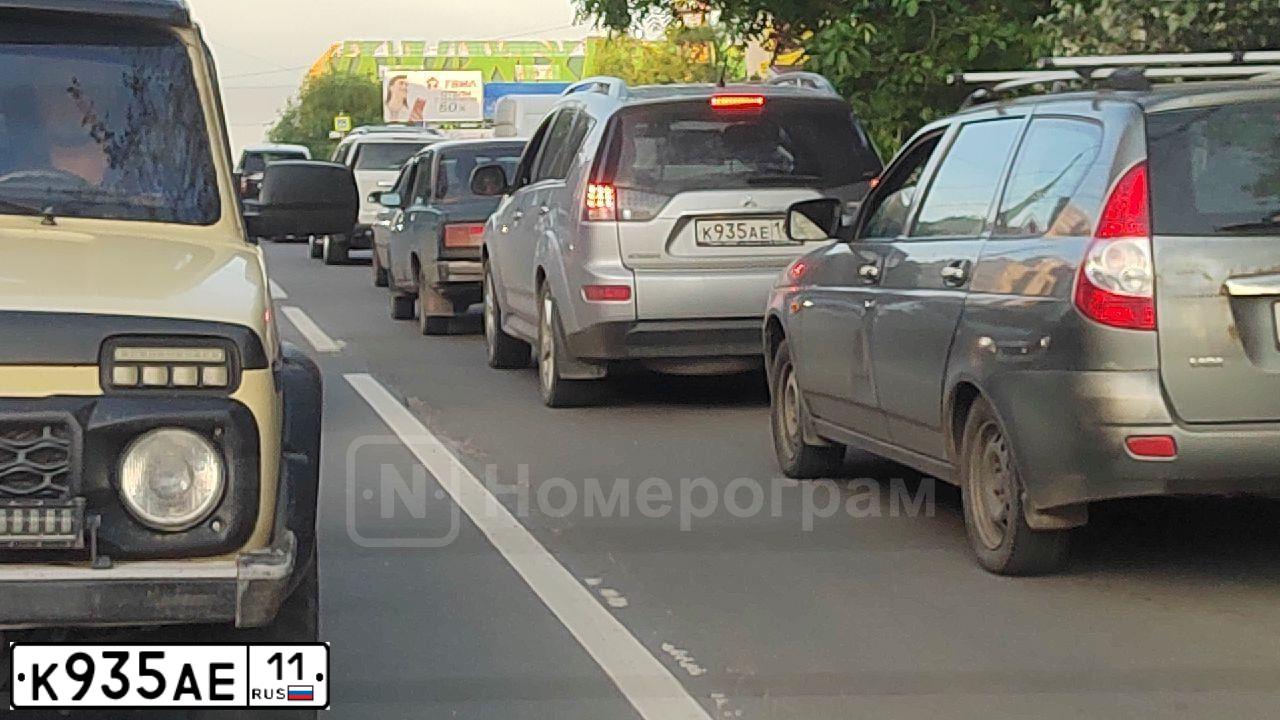 Фото автомобиля LADA 2107, 1994 — госномер К935АЕ11. Цвет: СВЕТЛО-БЕЖЕВЫЙ