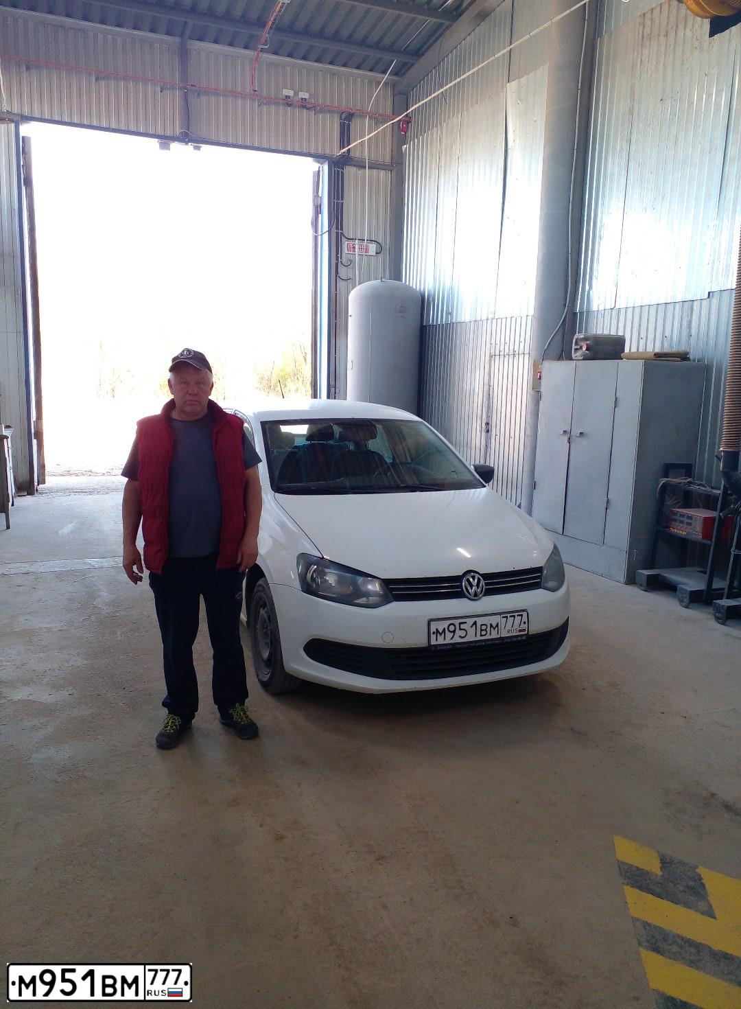 Фото автомобиля VOLKSWAGEN POLO, 2014 — госномер Т156МЕ58. Цвет: БЕЛЫЙ