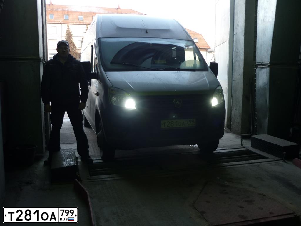 Фото автомобиля GAZ GAZEL NEXT, 2019 — госномер Т281ОА799. Цвет: СВЕТЛО-СЕРЫЙ