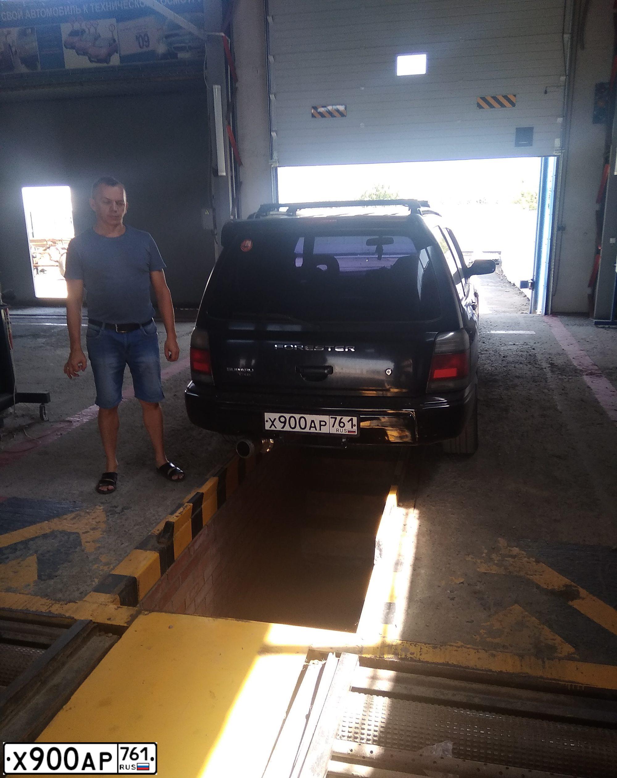 Фото автомобиля СУБАРУ ЛЕГАСИ СУБАРУ ЛЕГАСИ, 2000 — госномер К486НМ51. Цвет: Белый