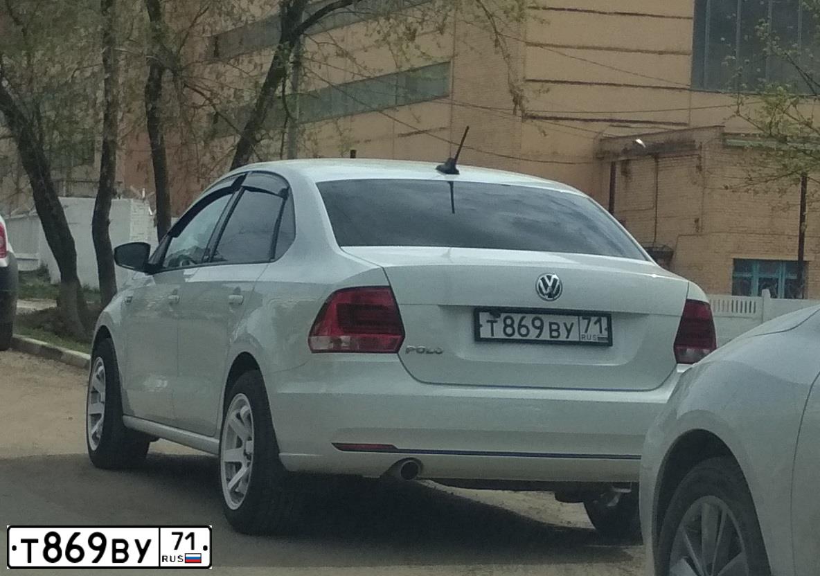 Фото автомобиля VOLKSWAGEN POLO, 2017 — госномер Т869ВУ71. Цвет: Белый