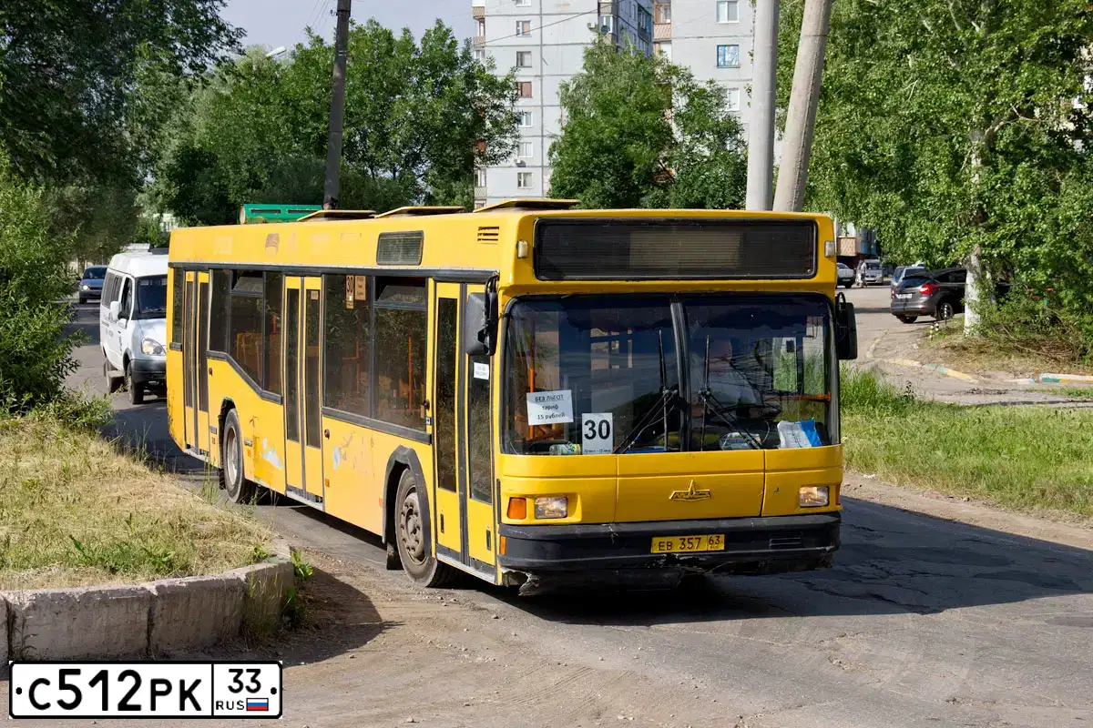 Фото автомобиля MAZ 103, 2006 — госномер С512РК33. Цвет: ЖЕЛТЫЙ