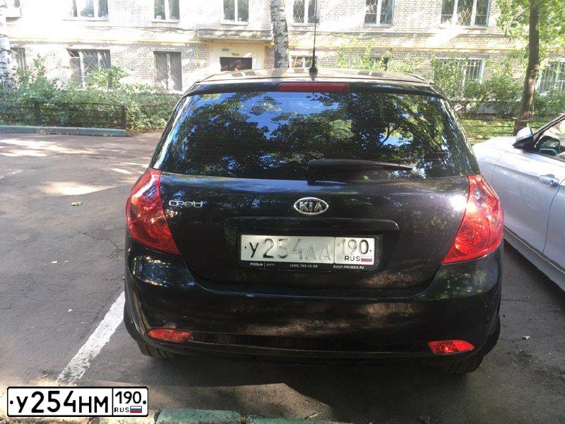 Фото автомобиля SKODA SUPERB, 2011 — госномер У254НМ190. Цвет: ЧЕРНЫЙ
