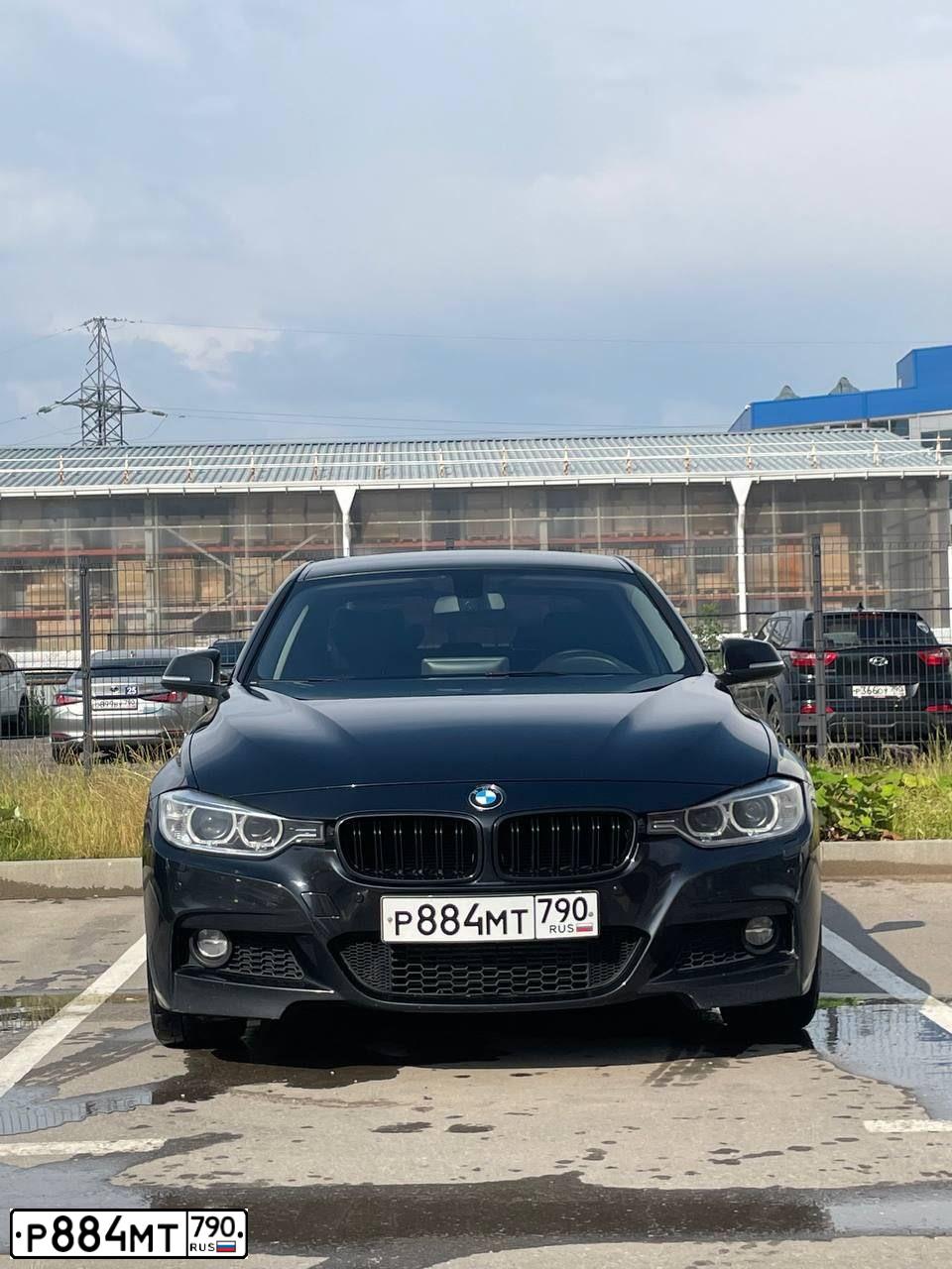 Фото автомобиля BMW 320I, 2015 — госномер Р247ХМ46