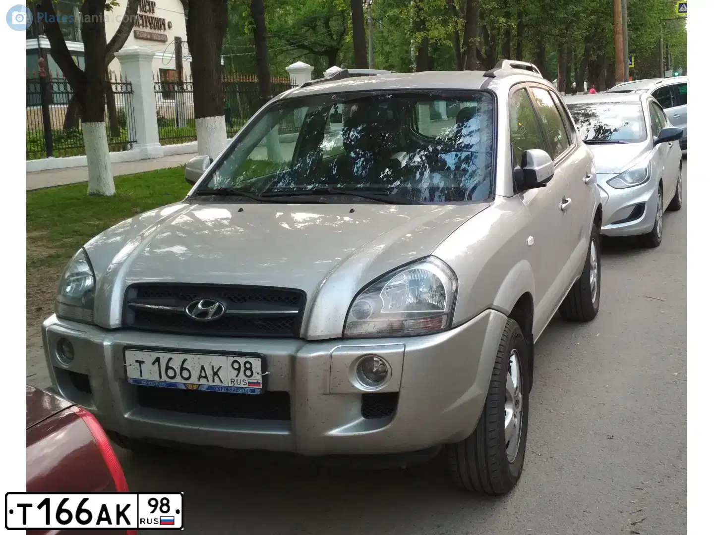 Фото автомобиля HYUNDAI TUCSON, 2008 — госномер Т166АК98. Цвет: СЕРЕБРИСТЫЙ