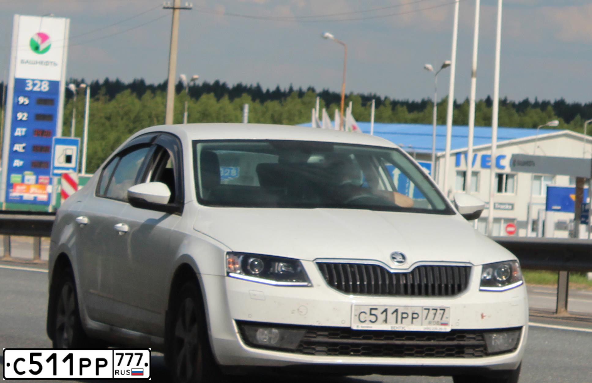 Фото автомобиля SKODA OCTAVIA, 2016 — госномер М671ВХ67