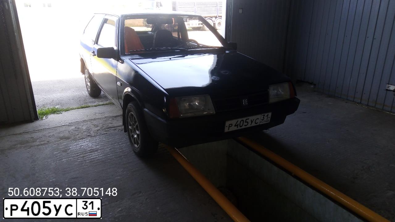 Фото автомобиля LADA 2108 SAMARA, 1987 — госномер Р405УС31. Цвет: ЧЕРНЫЙ