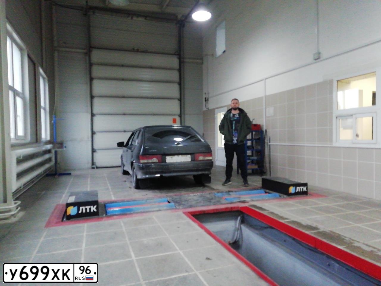 Фото автомобиля LADA 2114, 2012 — госномер О122ВТ774