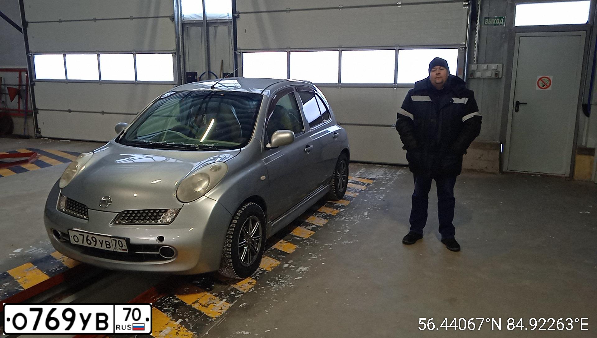 Фото автомобиля НИССАН МАРЧ, 2003 — госномер О769УВ70