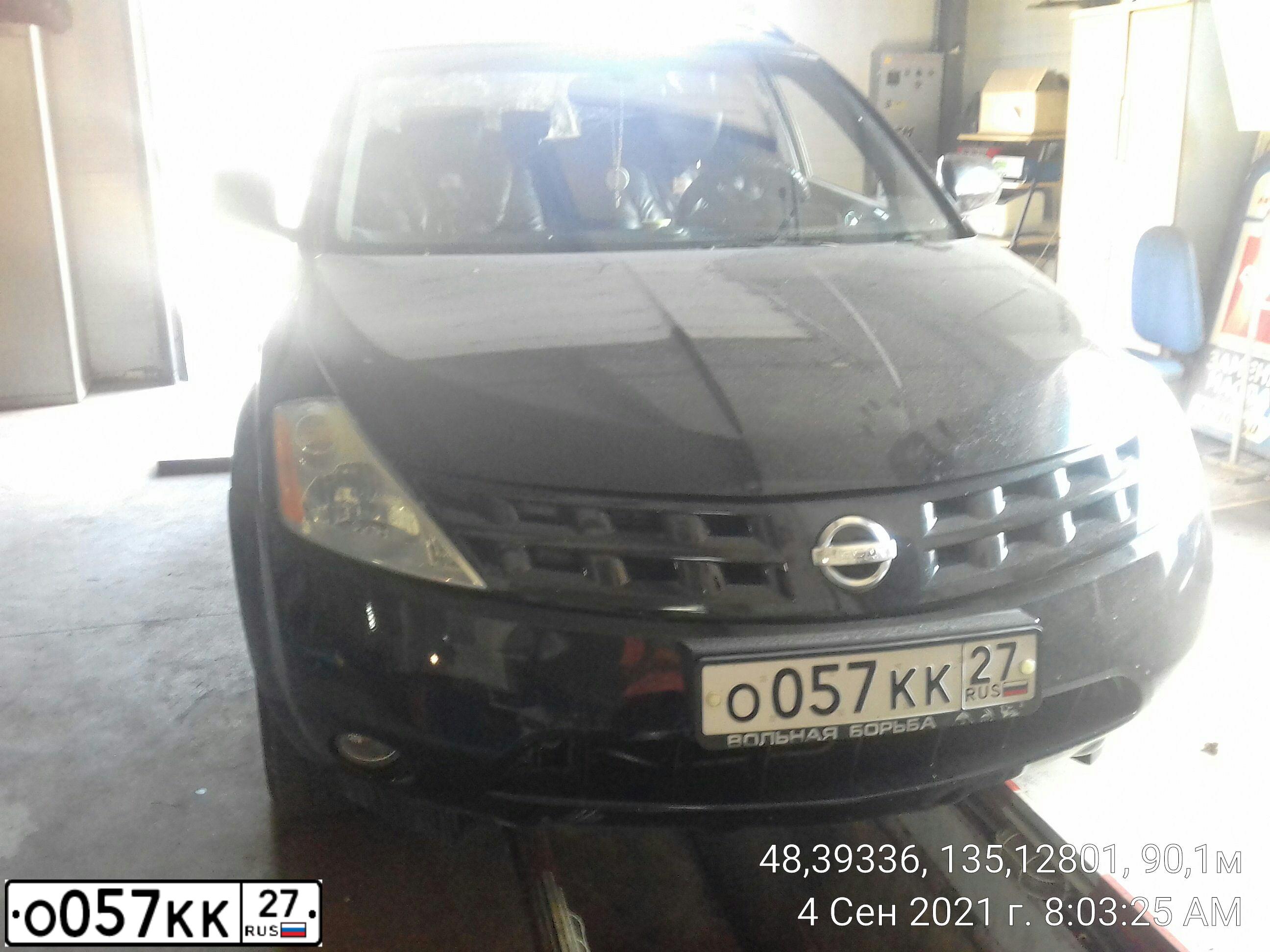 Фото автомобиля NISSAN MURANO, 2003 — госномер У700ТХ27. Цвет: ЧЕРНЫЙ