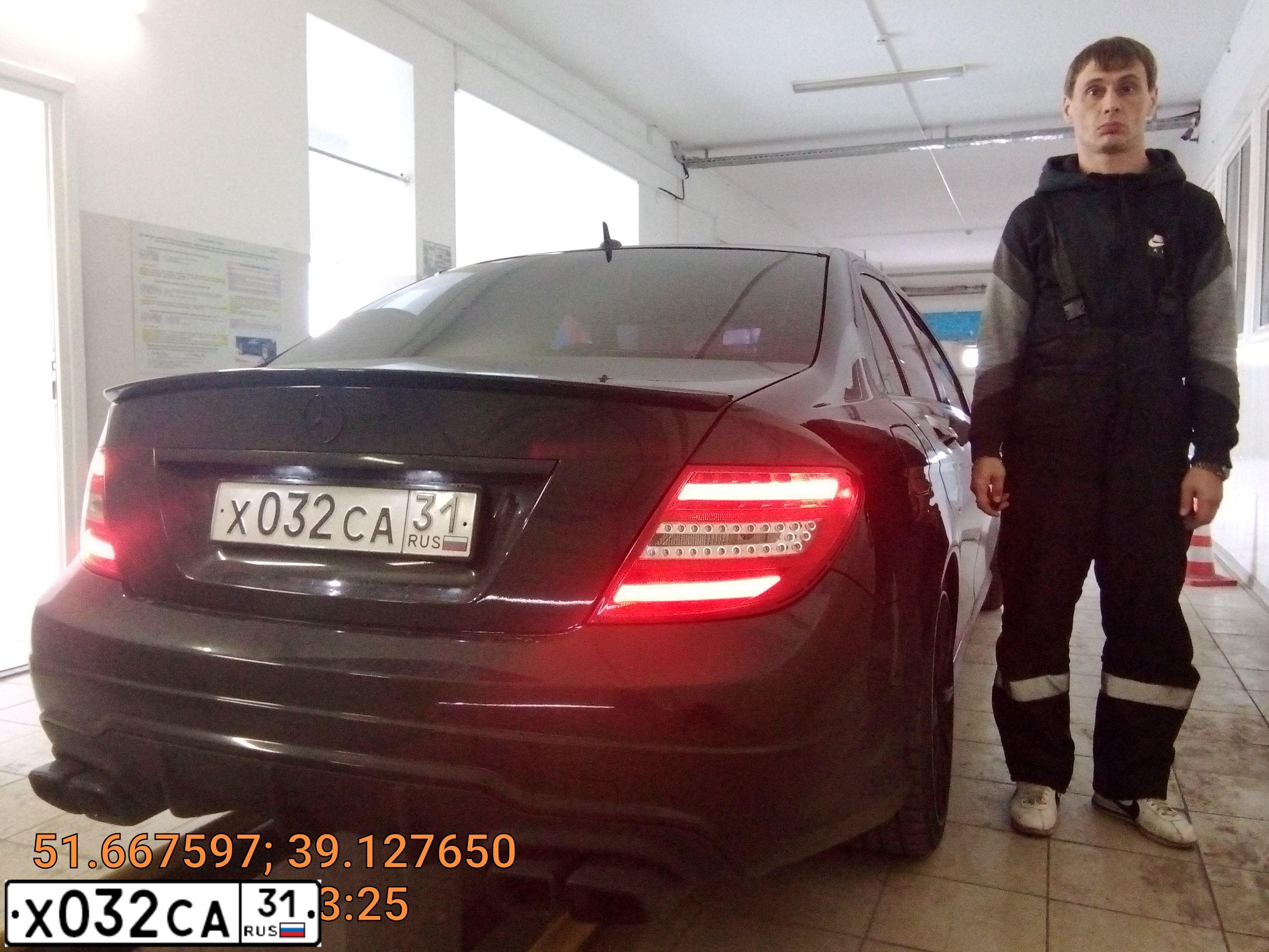 Фото автомобиля MERCEDES-BENZ C180, 2011 — госномер Х013АН36. Цвет: ЧЕРНЫЙ