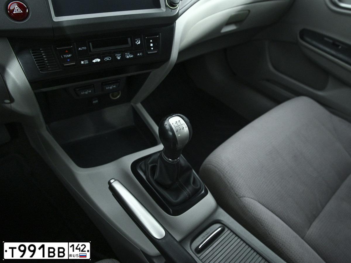 Фото автомобиля HONDA CIVIC, 2012 — госномер Т991ВВ142. Цвет: Белый