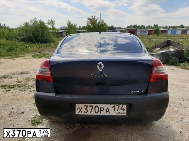 Фото автомобиля RENAULT MEGANE, 2006 — госномер Е060КМ70. Цвет: Темно-синий