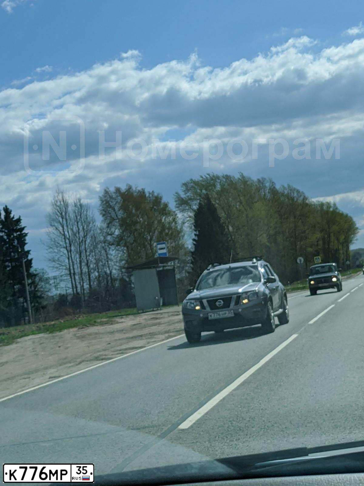 Фото автомобиля LADA 2114 SAMARA, 2007 — госномер К776МР35. Цвет: СВЕТЛО-СЕРЕБРИСТЫЙ МЕТАЛЛ