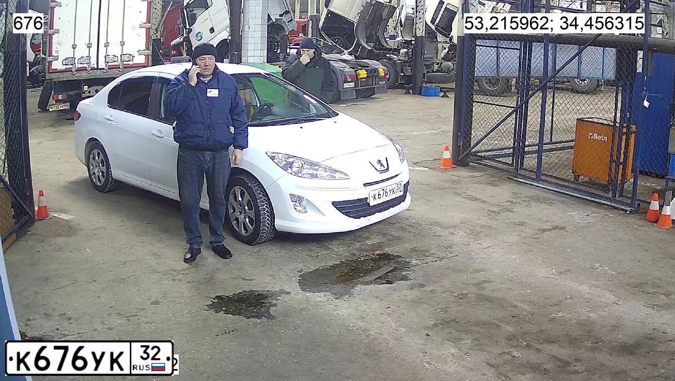 Фото автомобиля PEUGEOT 307, 2005 — госномер М387СА32. Цвет: Темно-синий