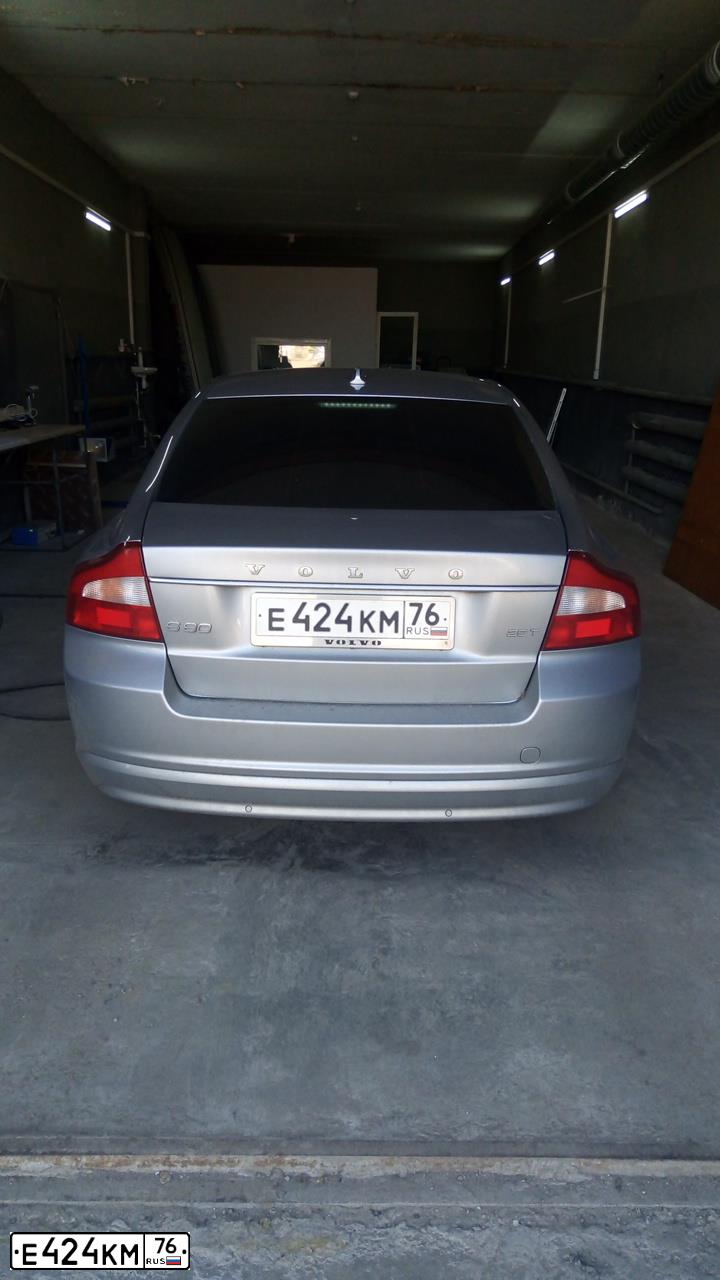 Фото автомобиля VOLVO S80, 2008 — госномер Т607УР76. Цвет: СЕРЫЙ