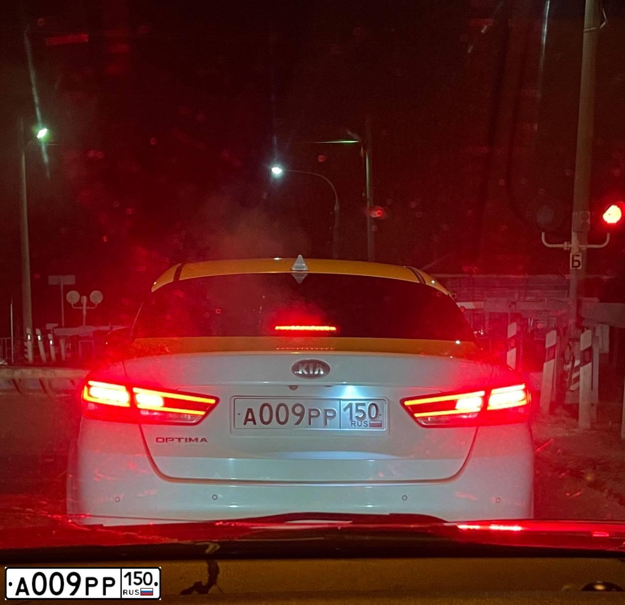 Фото автомобиля MERCEDES-BENZ C200, 1998 — госномер М203СН35. Цвет: ЧЕРНЫЙ