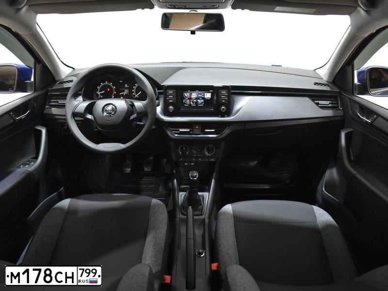 Фото автомобиля SKODA RAPID, 2020 — госномер С770ВО40. Цвет: СИНИЙ