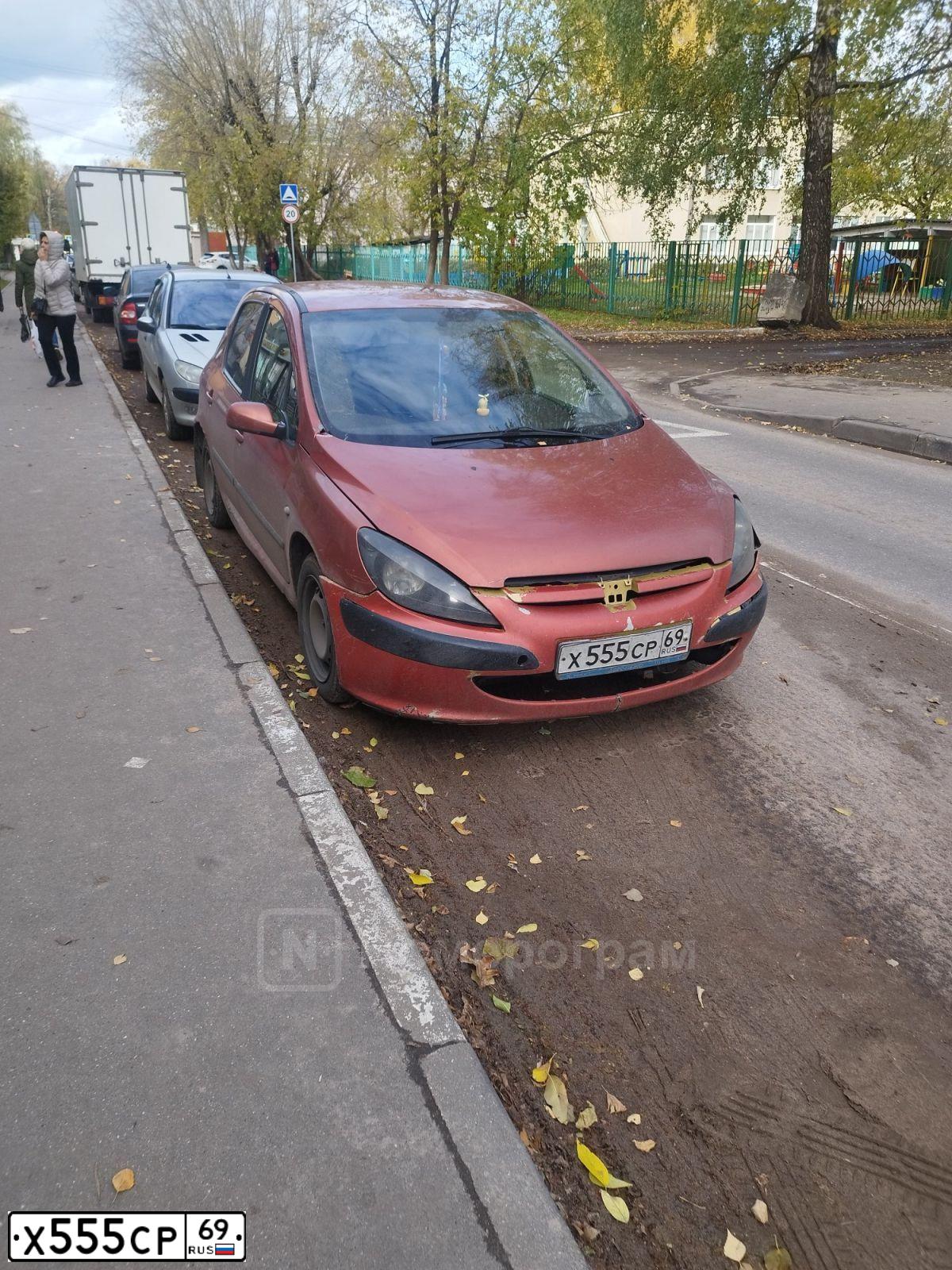 Фото автомобиля PEUGEOT 307, 2002 — госномер А294УМ69. Цвет: КОМБИНИРОВАННЫЙ