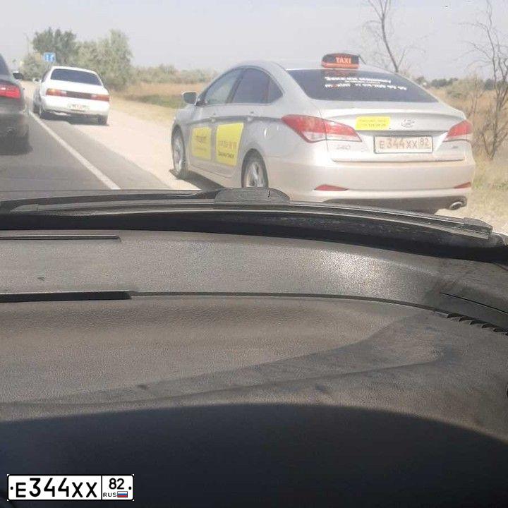 Фото автомобиля HYUNDAI I40, 2014 — госномер Е344ХХ82. Цвет: СЕРЫЙ