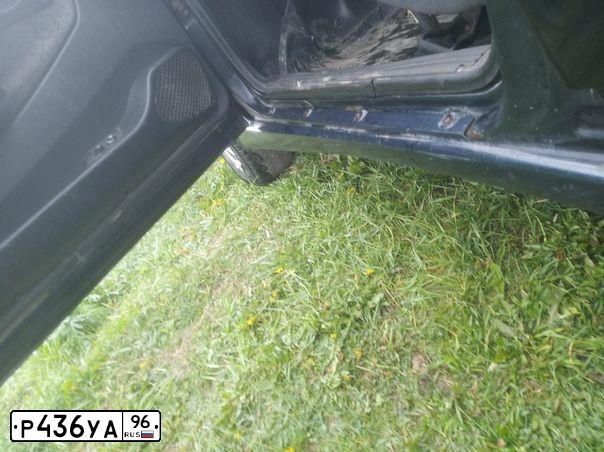 Фото автомобиля LADA 2114 SAMARA, 2005 — госномер Т182МО196. Цвет: ТЕМНО-СЕРЫЙ