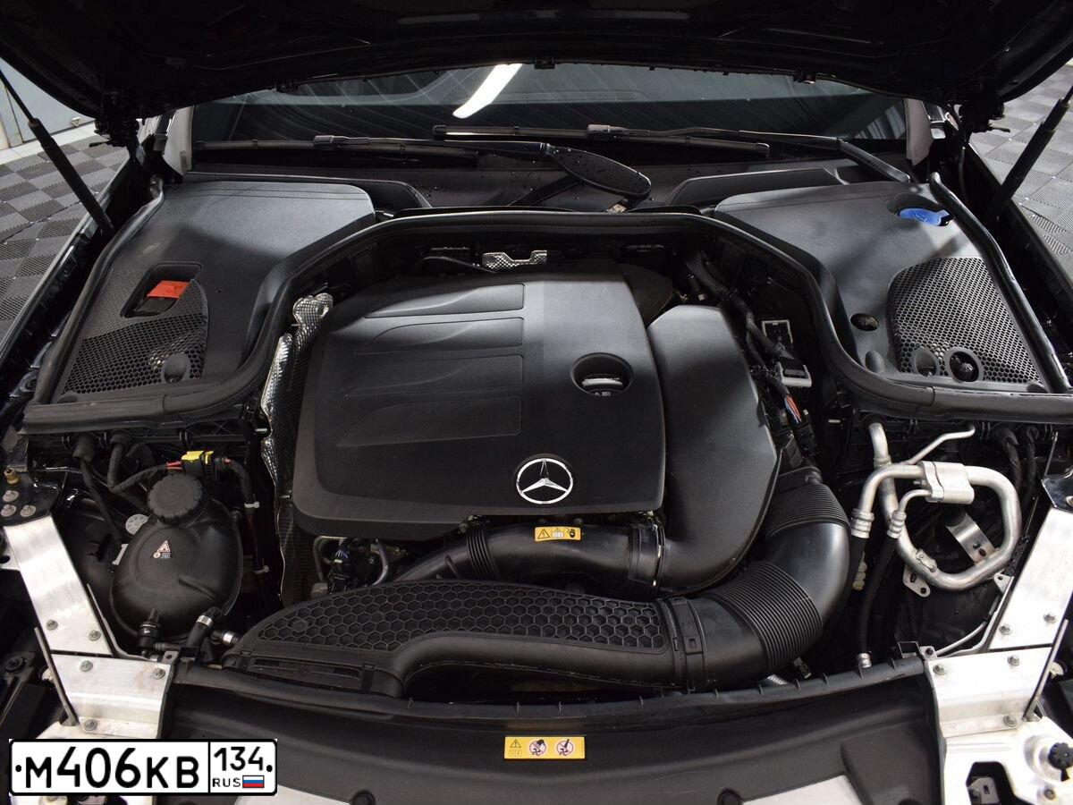 Фото автомобиля MERCEDES E-KLASSE, 2020 — госномер С222СА198. Цвет: ЧЕРНЫЙ