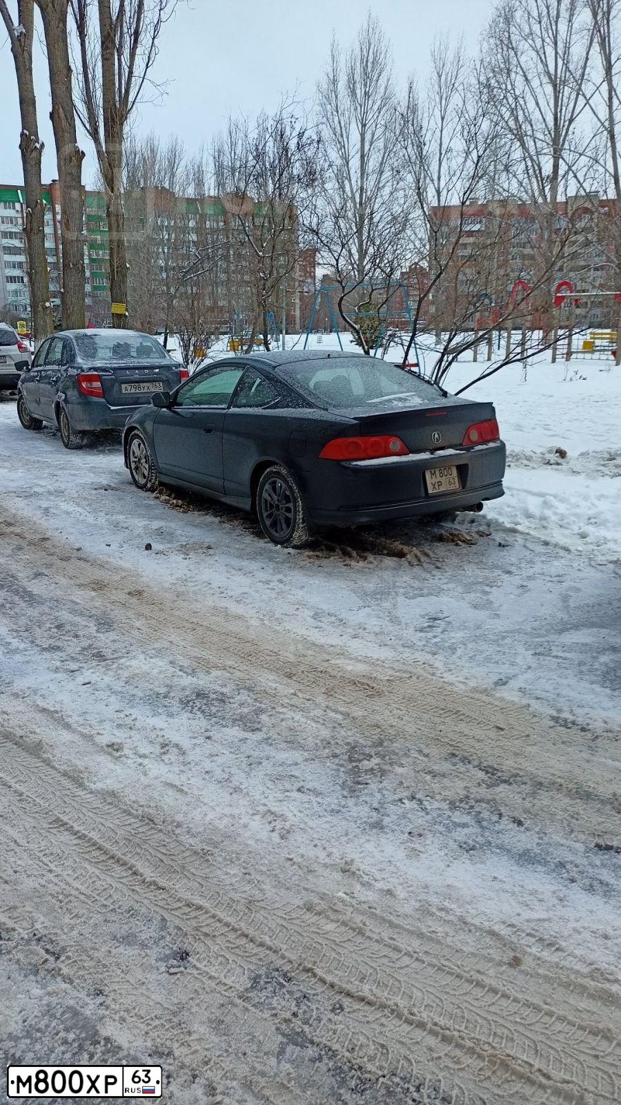 Фото автомобиля NISSAN MAXIMA, 1996 — госномер Е900АЕ156. Цвет: Белый
