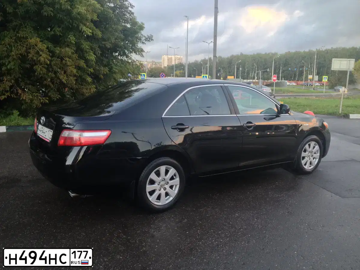 Фото автомобиля TOYOTA CAMRY, 2006 — госномер О803ОН29. Цвет: ЧЕРНЫЙ