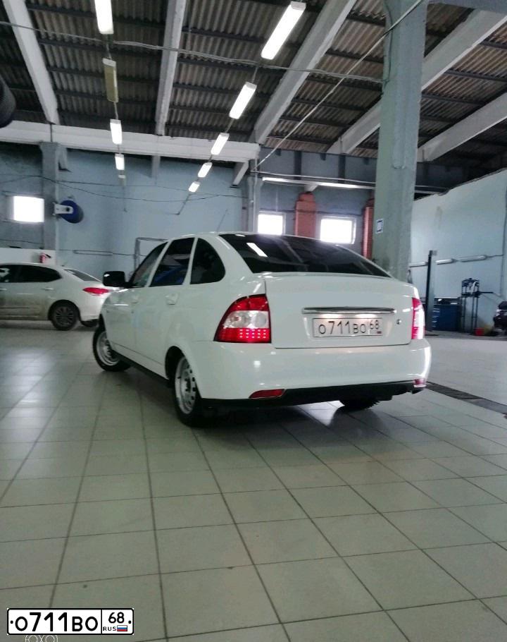 Фото автомобиля LADA PRIORA, 2011 — госномер У204ТН48