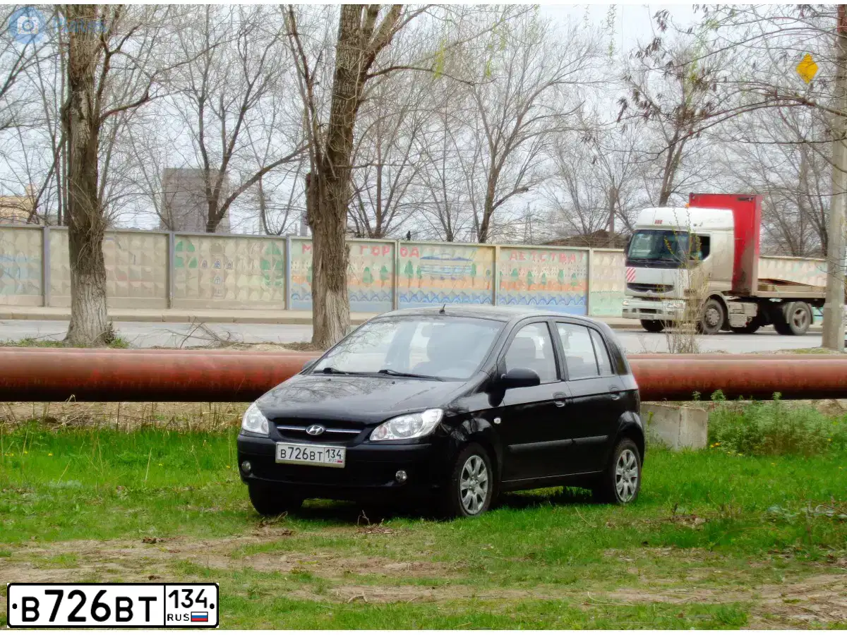 Фото автомобиля HYUNDAI GETZ, 2010 — госномер В726ВТ134. Цвет: ЧЕРНЫЙ
