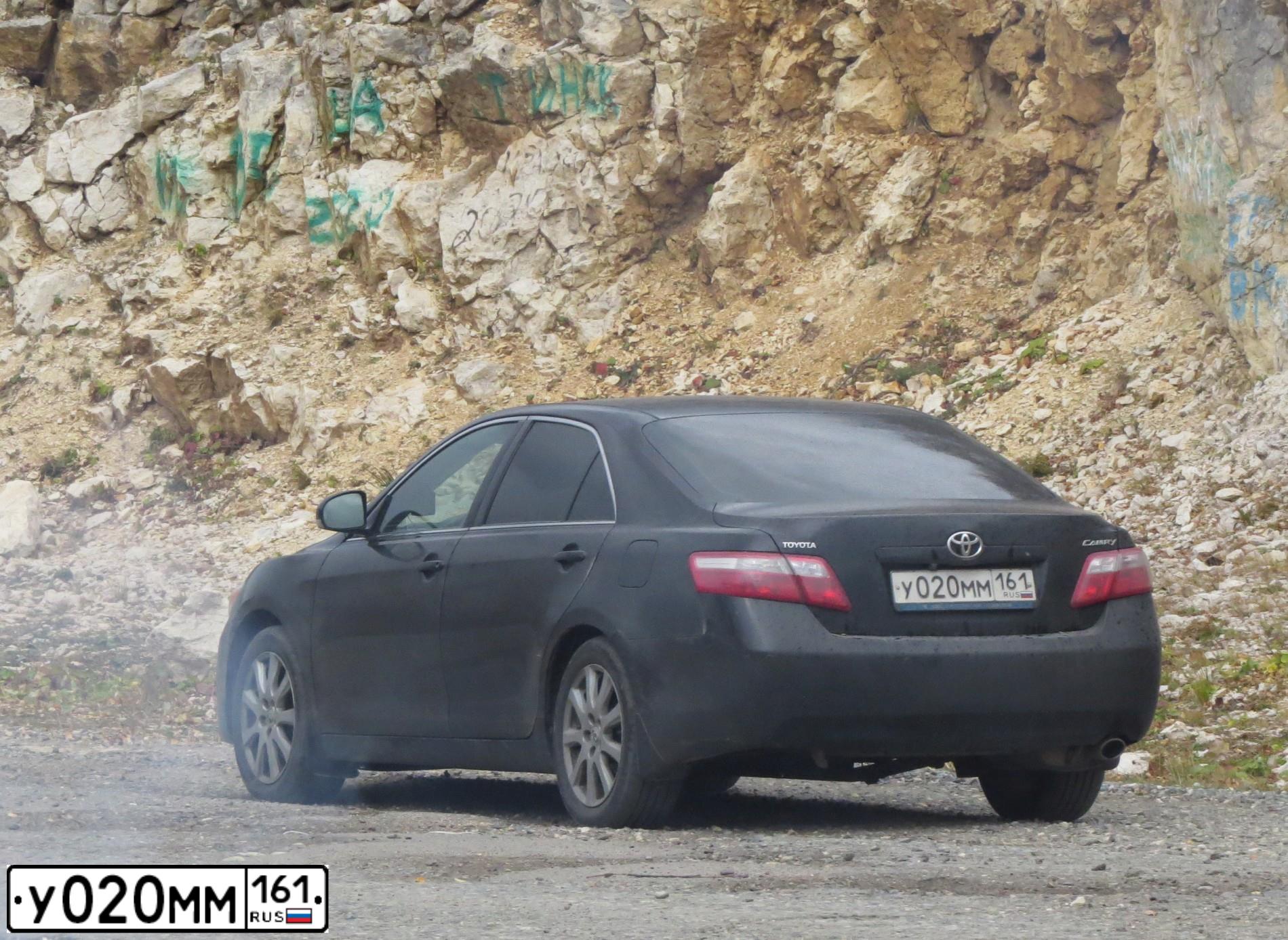 Фото автомобиля TOYOTA CAMRY, 2011 — госномер О232ВМ134. Цвет: ЧЕРНЫЙ