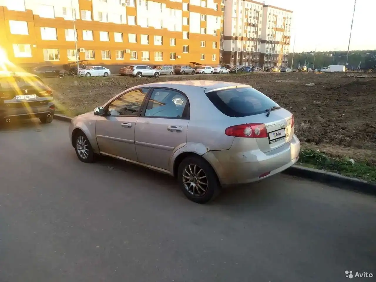 Фото автомобиля BMW X1, 2020 — госномер В516РР155. Цвет: ЧЕРНЫЙ