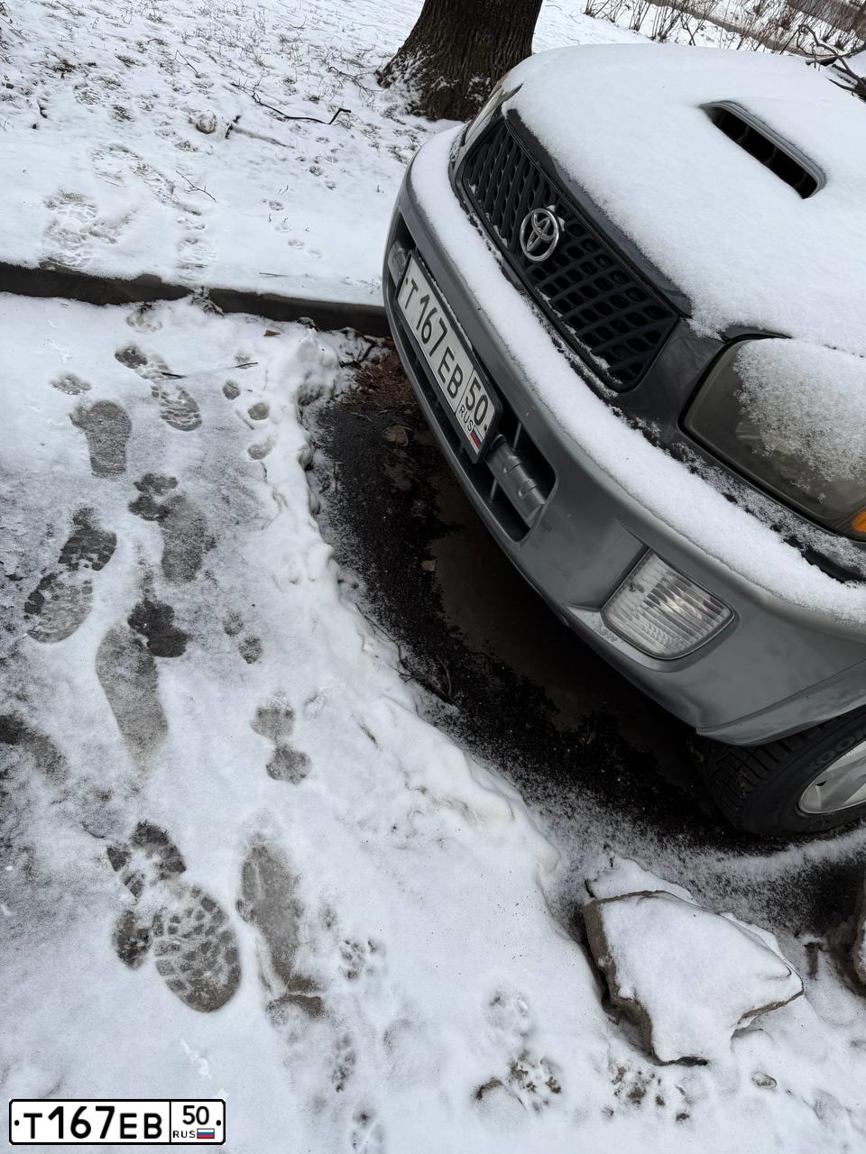 Фото автомобиля TOYOTA RAV4, 2003 — госномер К004КН177. Цвет: СЕРЫЙ ТЕМНЫЙ