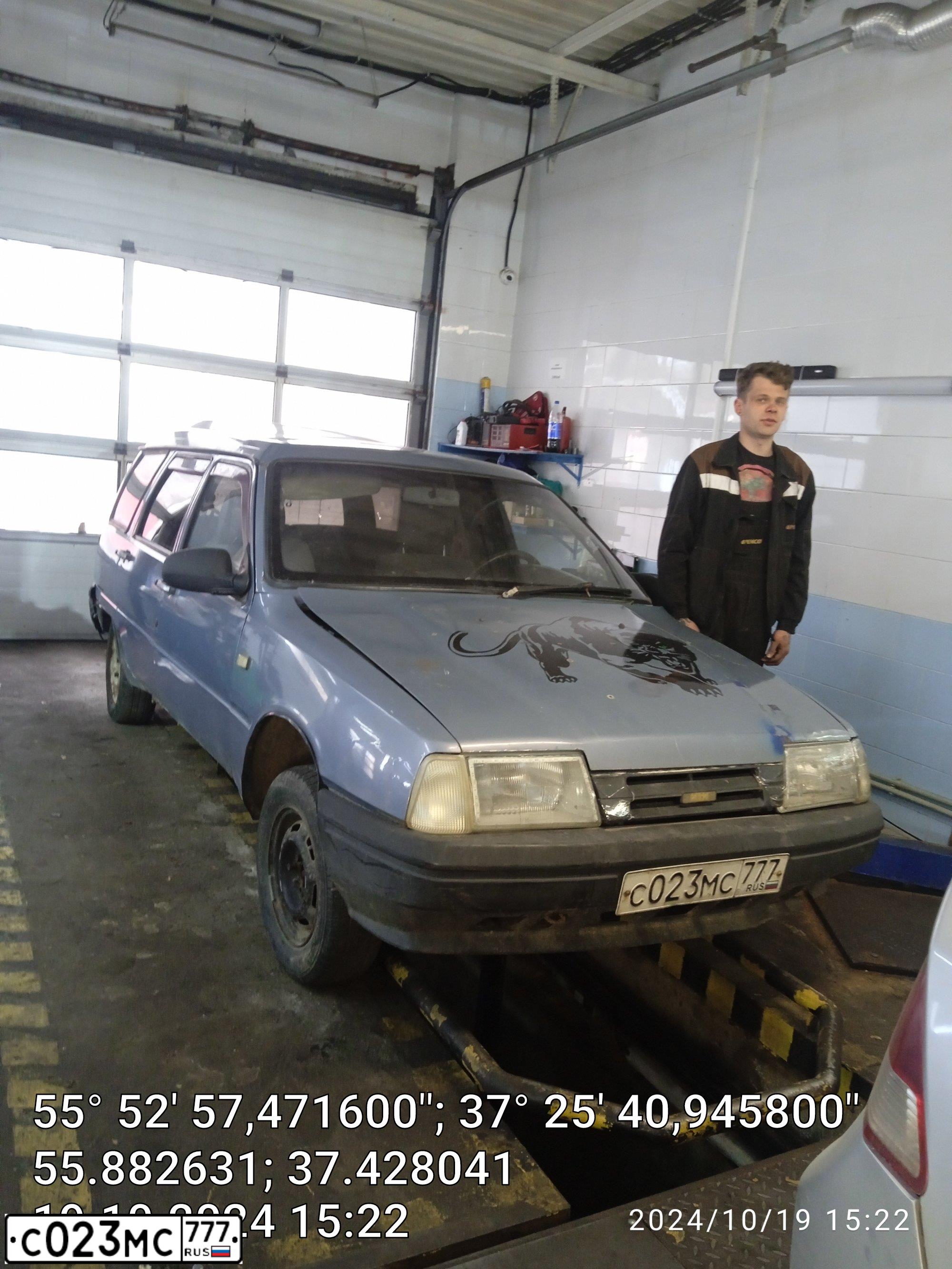 Фото автомобиля IZH 2126, 2004 — госномер С023МС777. Цвет: СЕРО-ГОЛУБОЙ
