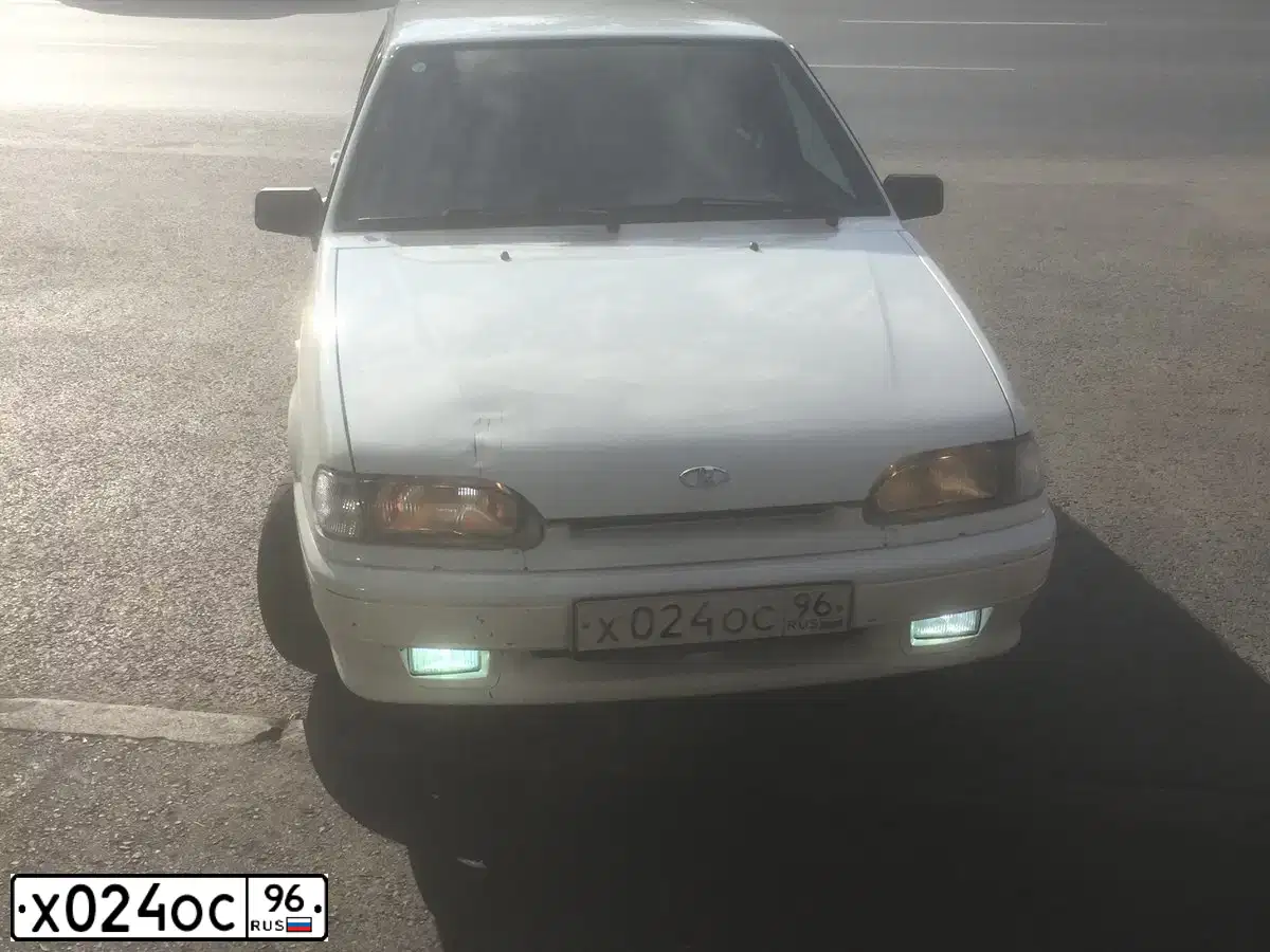 Фото автомобиля LADA 2114 SAMARA, 2013 — госномер Х024ОС96. Цвет: Белый
