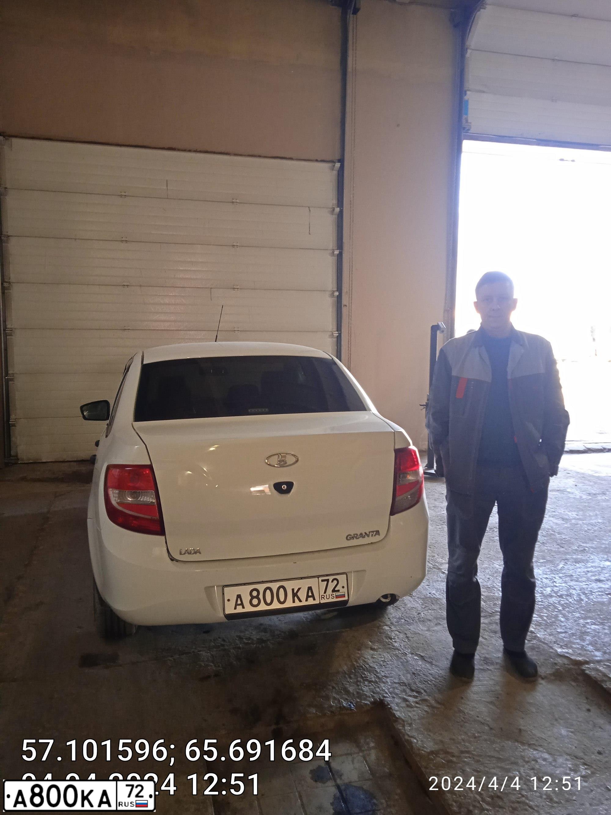 Фото автомобиля LADA 2115 SAMARA, 2006 — госномер А800КА72. Цвет: СЕРО ЗЕЛЕНЫЙ
