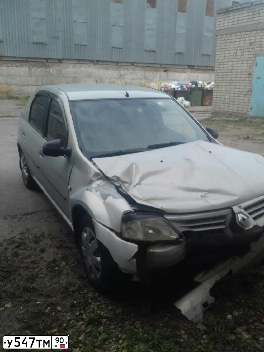 Фото автомобиля RENAULT LOGAN, 2005 — госномер У547ТМ90. Цвет: СЕРЫЙ