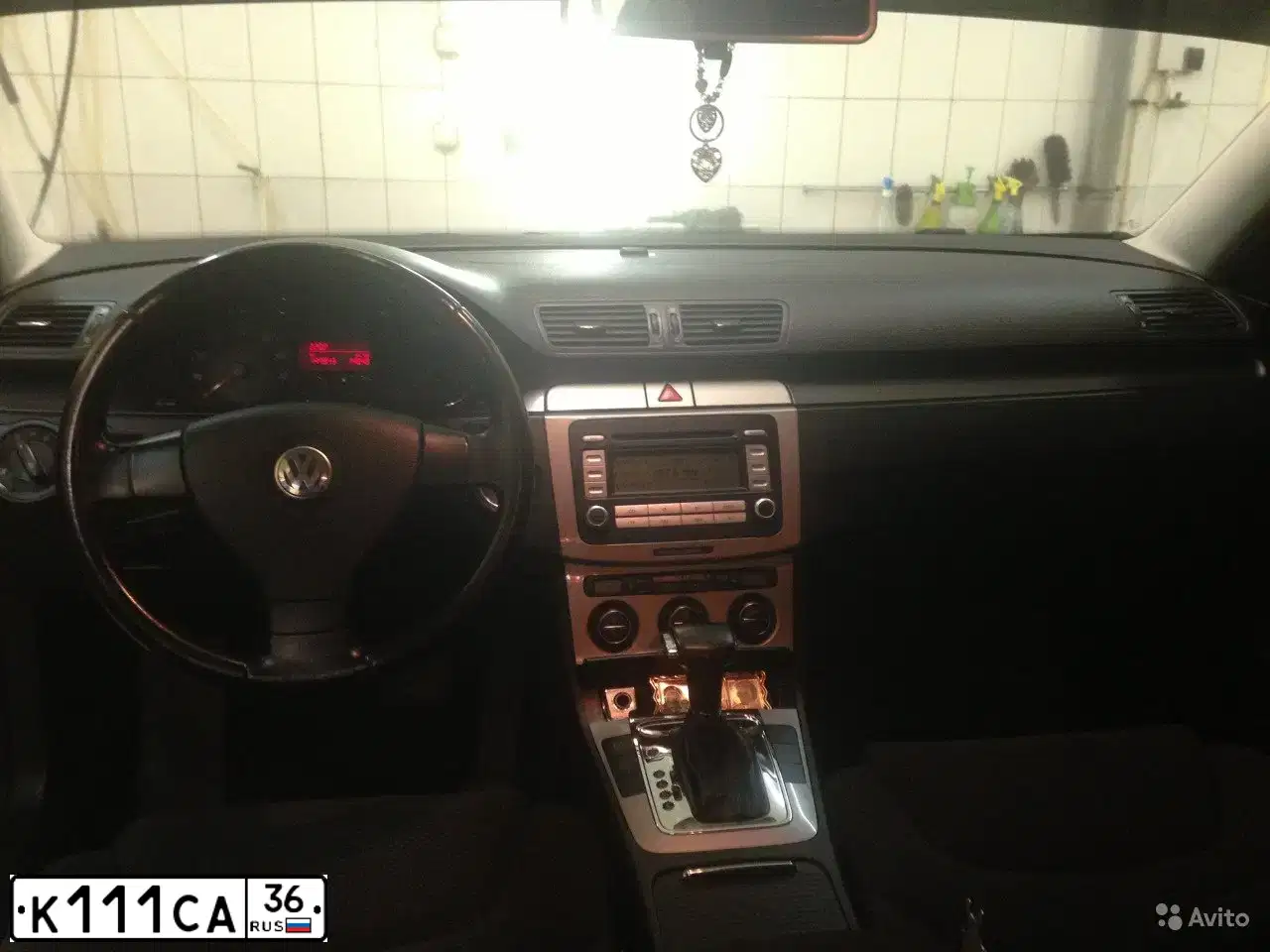 Фото автомобиля VOLKSWAGEN PASSAT, 2007 — госномер У499ЕМ48. Цвет: синий