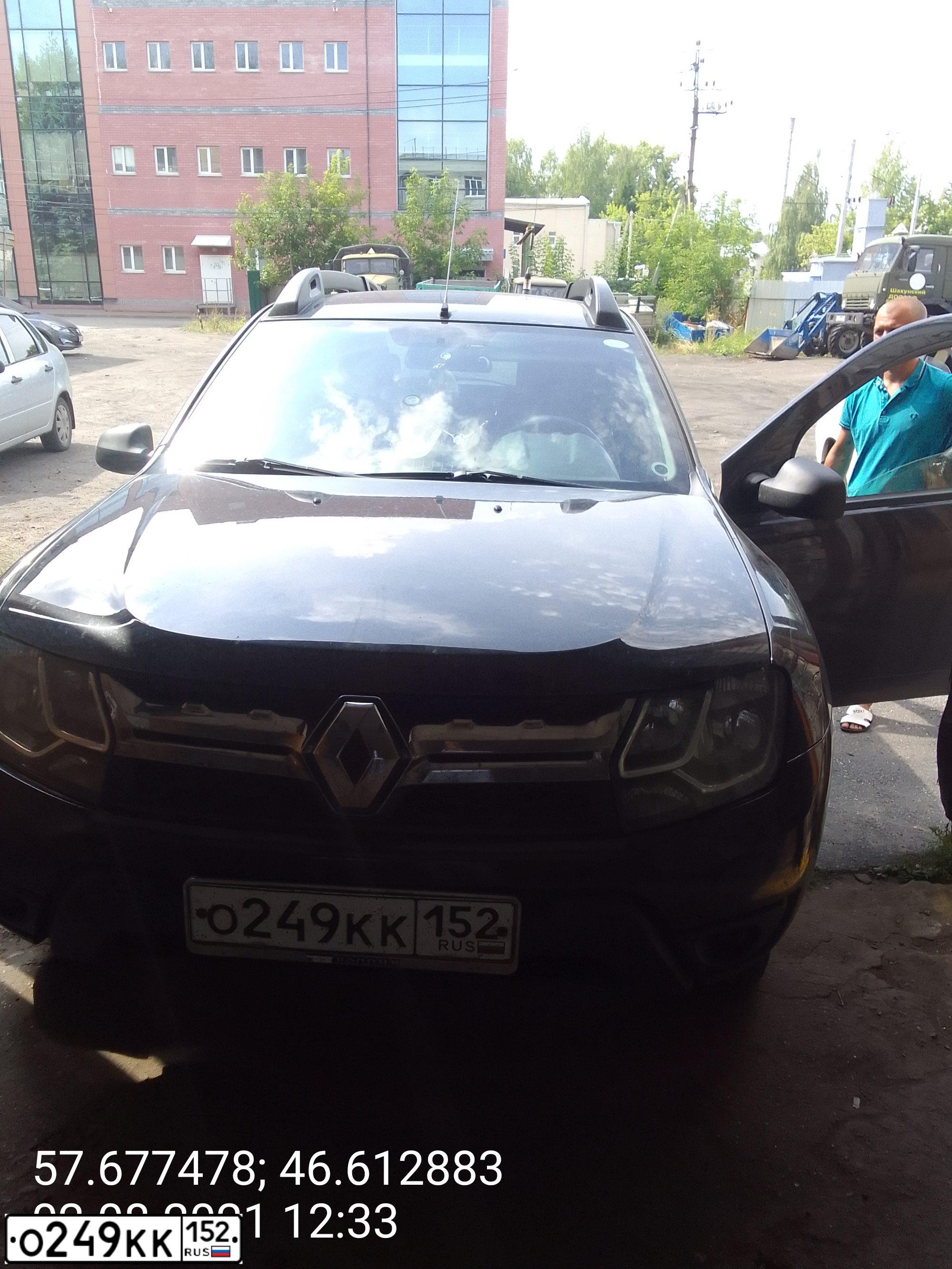 Фото автомобиля RENAULT DUSTER, 2016 — госномер М304СН21. Цвет: ЧЕРНЫЙ